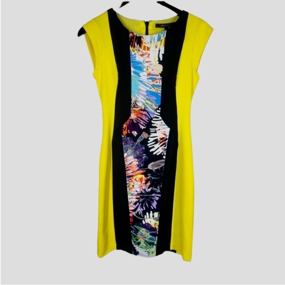 BCBGMAXAZRIA Meyna Blocked Sheath Party Dress
Size 0 - Picture 2 of 11
